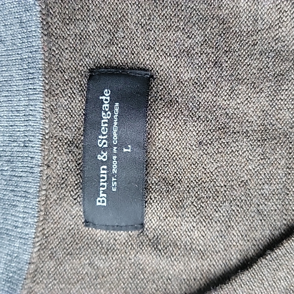 Bruun & Stengade V-Neck Sweater - Picture 2 of 3